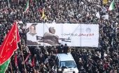 Miles de iraníes acudieron en la procesión fúnebre en honor al general Qassem Soleimani.  