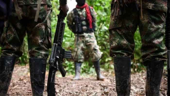 Pese a la situación de pandemia, los grupos armados irregulares mantienen su accionar violento en Colombia.