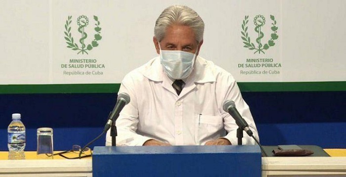 El doctor Francisco Durán resaltó que el interferón ha mostrado efectividad en otras naciones como China que lo ha incluido dentro de sus protocolos de tratamiento.