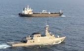 Momento del encuentro del Patrullero Oeánico Yekuana de la Armada de la FANB  con el buque iraní Fortune.