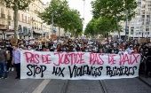 Decenas de miles de franceses condenaron durante los últimos días la violencia policial y el racismo, también presentes en los agentes de su país.