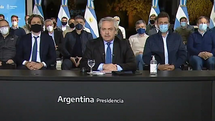El presidente argentino dijo que el Gobierno nacional tomará medidas para ir resolviendo los atrasos en el pago del sector policial.