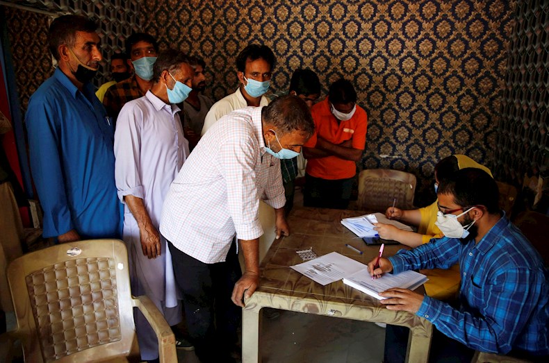 India enfrenta el reto de la pandemia en el segundo país más poblado del mundo.