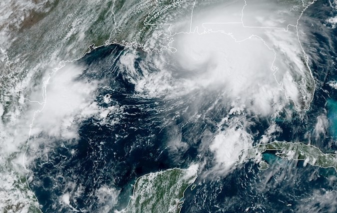 De nuevo, la costa estadounidense del Golfo de México es afectada por la llegada de un huracán en esta temporada.