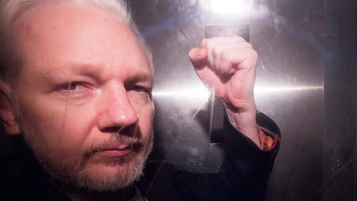 El caso de Assange lleva en los tribunales desde 2013, cuando comenzó un proceso que, de concretarse, lo llevaría a la prisión en Estados Unidos con una condena de 175 años.