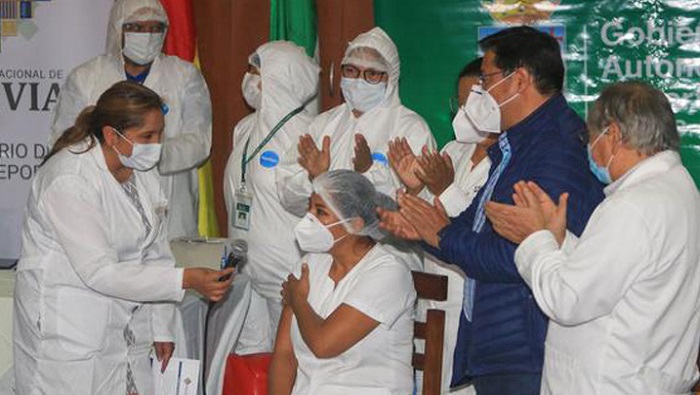 La lucha contra la pandemia de coronavirus ha sido uno de los objetivos claves de la gestión de Arce.