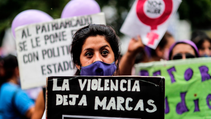 Un colectivo de mujeres pidió al presidente argentino declarar la 