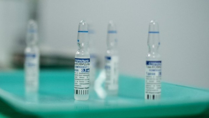 Argentina comenzó a administrar la vacuna rusa contra la covid-19 a finales de diciembre de 2020,