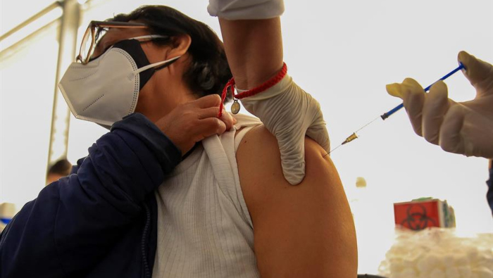 La vacunación ya dio inicio en unos 600 municipios de México.