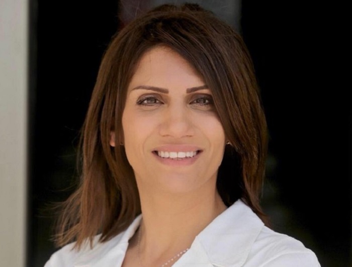 Dalal es profesora adjunta y vicepresidenta de Relaciones Internacionales en la Universidad Árabe Americana de Palestina.
