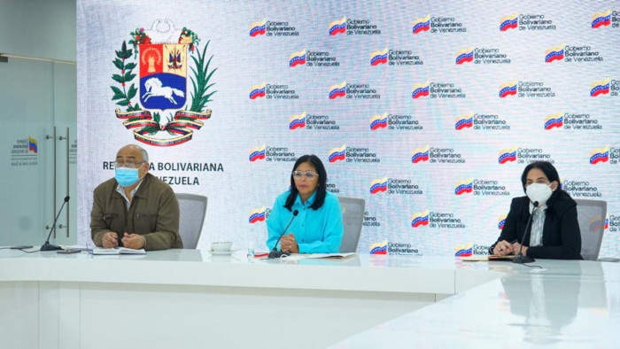 Por parte de las autoridades venezolanas, acompañaron la cita los ministros de Salud, Carlos Alvarado y de Ciencia y Tecnología, Gabriela Jiménez.