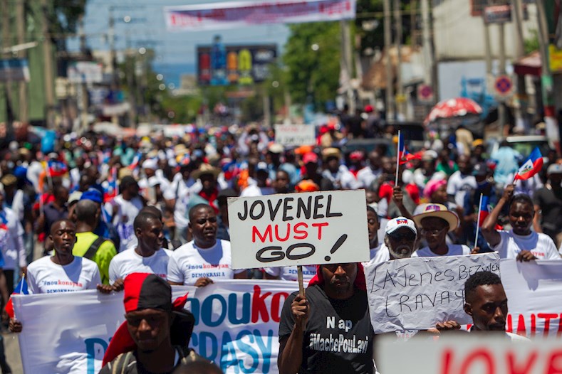 El presidente Moïse lleva varios meses de intensa oposición en las calles haitianas debido a la controversia sobre la extensión de su mandato, a lo cual se une el proyecto de referéndum constitucional.