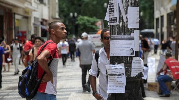 Alrededor de 14,3 millones personas están desempleadas en Brasil.