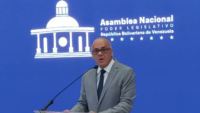 Rodríguez desmintió que la oposición tenga intención alguna de sufragar la compra de vacunas a través del mecanismo Covax.