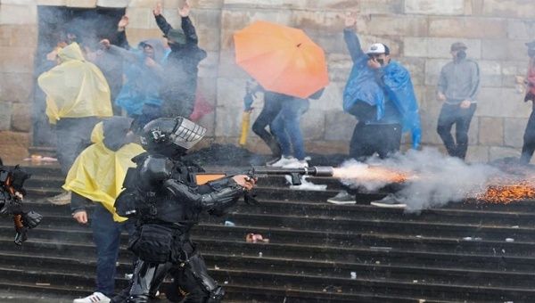 Desde el inicio del Paro Nacional en Colombia, se han registrado más de 2.000 denuncias por violencia policial contra los manifestantes.