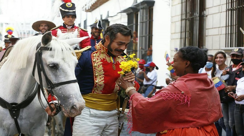 Las autoridades venezolanas prepararon diversas actividades culturales para recordar la llegada del Libertador Simón Bolívar a su ciudad natal, luego que el ejército patriota se enfrentara a los realistas en el campo de Carabobo.