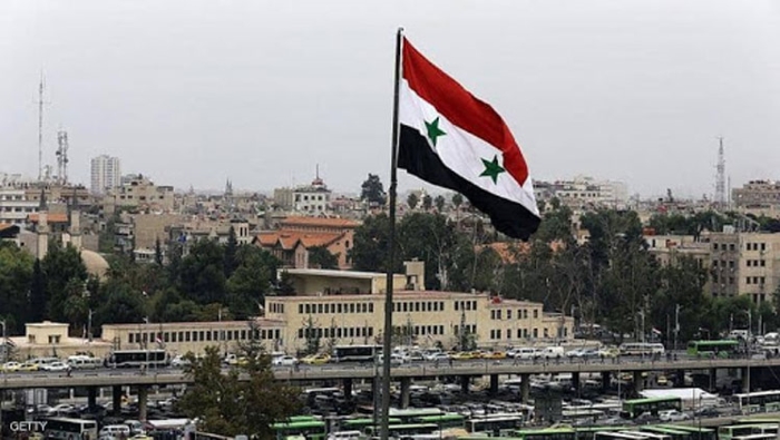 El director de la Unión de Contratistas Iraquíes y la Unión de Contratistas Árabes, Ali Fakher Al-Sanafi agregó que tanto Siria como Iraq “combaten en las mismas trincheras”.