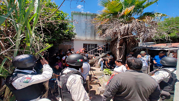 Los más de 50 migrantes se encantaban retenidos en una casa de la localidad de Reinosa, Tamaulipas.