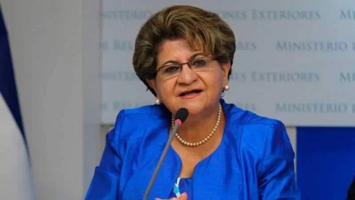 Una de las detenidas fue la exministra de Salud, Violeta Menjívar, quien ejerció su cargo durante el Gobierno de Salvador Sánchez Cerén.
