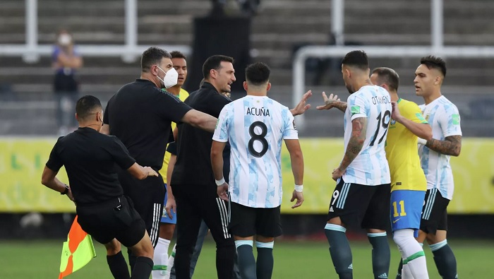 Ni la Asociación de Fútbol de Argentina ni la Federación brasileña se han pronunciado al respecto.