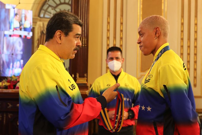 Maduro elogió el rendimiento de Yulimar Rojas y de todos los atletas olímpicos y paralímpicos venezolanos en Tokio.