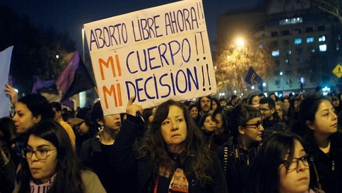 Horas atrás, la encuestadora Ipsos reveló que el 73 por ciento de la ciudadanía chilena respalda la despenalización total del aborto.