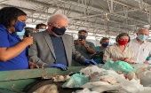 Lula visitó una cooperativa de reciclaje y enalteció la labor que realizan esos humildes trabajadores.