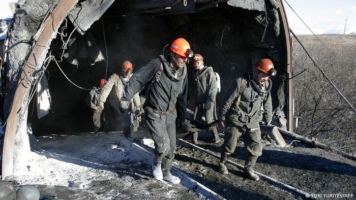 Al menos 52 personas murieron tras una explosión de metano en la mina de carbón rusa Listvyazhnaya.