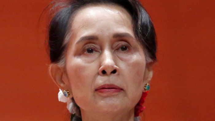Este fue el primero de una serie de veredictos que podrían hacer que Suu Kyi sea condenada a cadena perpetua.