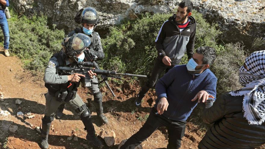 Durante la fecha de viernes se cuantificaron al menos 15 palestinos heridos por disparos o golpes de soldados israelíes.