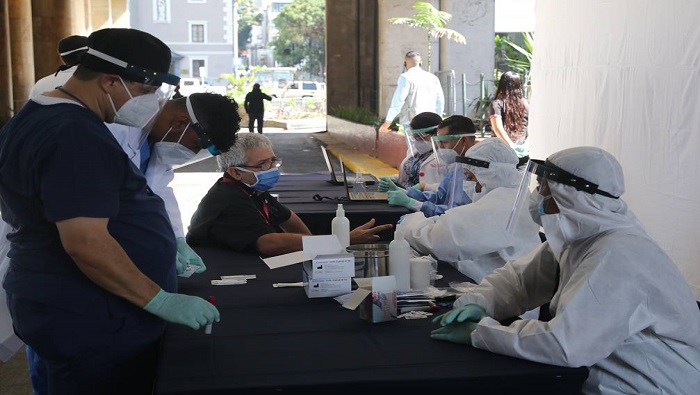 La tasa de contagios de la Covid-19 en Venezuela asciende a los 10 casos confirmados por cada 100.000 habitantes.