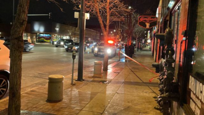 El atacante viajaba en un vehículo y mató a las víctimas en varios lugares del centro de la ciudad y en las cercanías de Denver.
