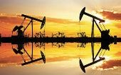 Se prevé que este martes la OPEP decida incrementar en otros 400.000 barriles diarios su producción en febrero.