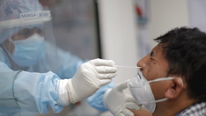 En la última semana, Perú registró unos 17,128 casos de coronavirus ante su tercera ola de la pandemia.