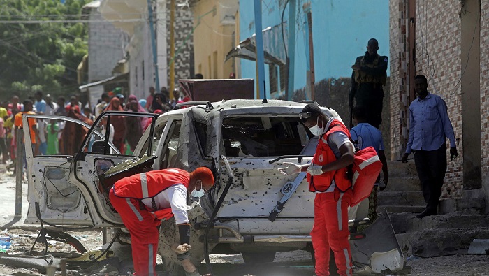 El atentado ocurrió en la carretera Makka Al-mukarama, una de las más concurridas de Mogadiscio, la capital de la nación africana.