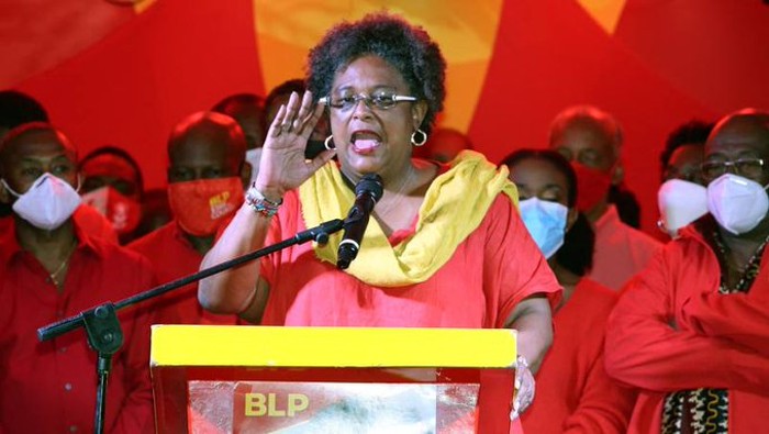 La primera ministra reiteró el llamado a la unidad para trabajar por el bienestar y el futuro de Barbados.