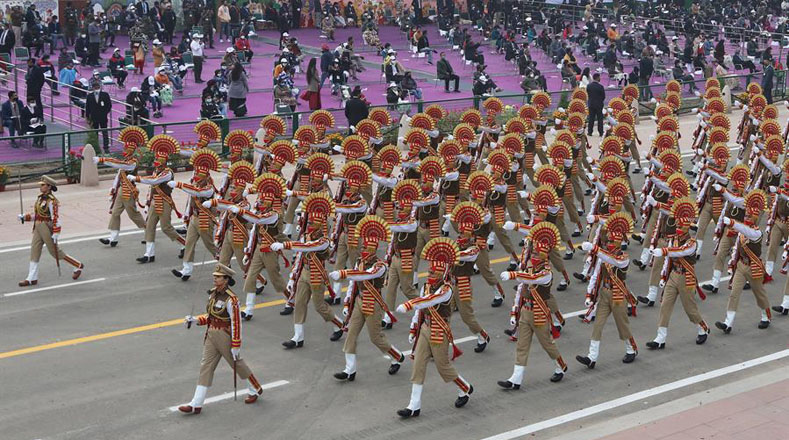 Para los preparativos del evento nacional, fueron dispuestos en la capital Nueva Delhi más de 27.000 fuerzas policiales, además recursos de alta tecnología como drones. 