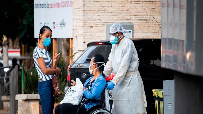 Los médicos criticaron el accionar del Gobierno ante la pandemia, específicamente en la detección casos y la realización de pruebas.