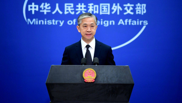 Wenbin rechazó la campaña de Washington para desprestigiar la política exterior china.