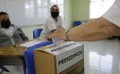 Costarricenses votan en comicios para elegir nuevo presidente