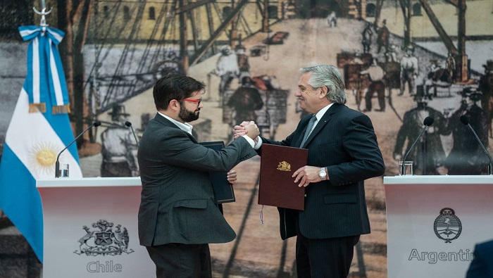 Boric y Fernández destacaron que la visita da inicio a trabajos en conjunto para fortalecer la unidad y cooperación entre Chile y Argentina.