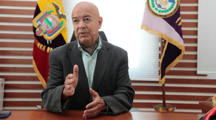 Hernández ocupó el cargo al frente de la cartera de Defensa durante seis meses.