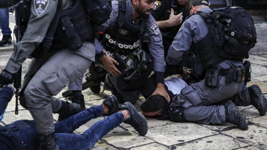 Entre los detenidos este lunes sin argumento alguno por parte del régimen sionista, se encontraban dos adolescentes.