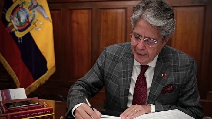 De acuerdo con el sondeo, la Asamblea Nacional de Ecuador es la institución con peor calificación, con el 94,4 % de los encuestados tacha de mala y muy mala su gestión.