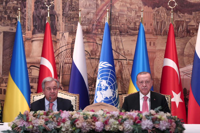 Las negociaciones entre las delegaciones rusa, turca, ucraniana y de la ONU sobre la solución del problema de la exportación de granos se llevaron a cabo en Estambul.