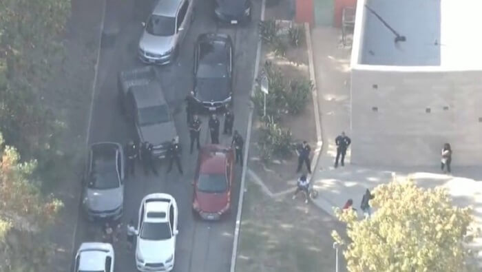 En el tiroteo registrado en Los Ángeles, el Departamento de Policía indicó que el hecho se produjo alrededor de las 15H50 (hora local).