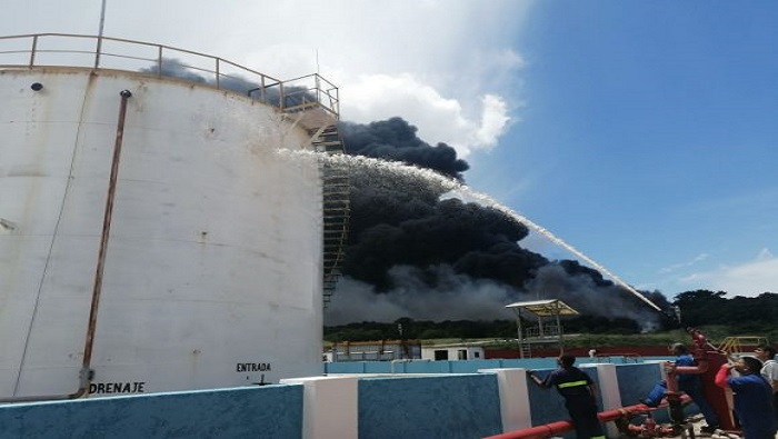 El Gobierno cubano ha solicitado ayuda y asesoramiento internacional con experiencia en el tema petrolero al tiempo en el que las llamas continúan.