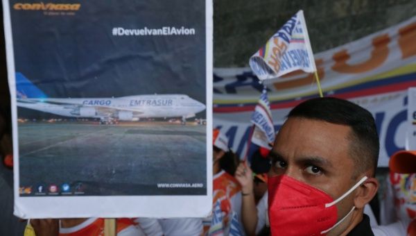 La sociedad venezolana ha mostrado repudio a la intención de EE.UU. de apropiarse ilegalmente del avión secuestrado en Argentina.