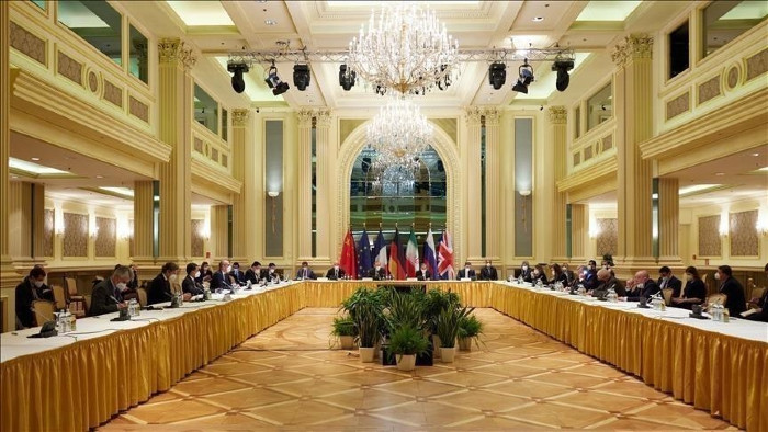 Las conversaciones reiniciaron en abril del año pasado entre Irán, Rusia, el Reino Unido, Francia, China y Alemania.