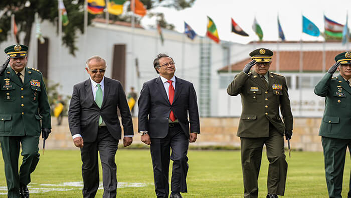 El presidente colombiano encomendó al nuevo director de la Policía a liderar la reforma dentro de la institución policial.